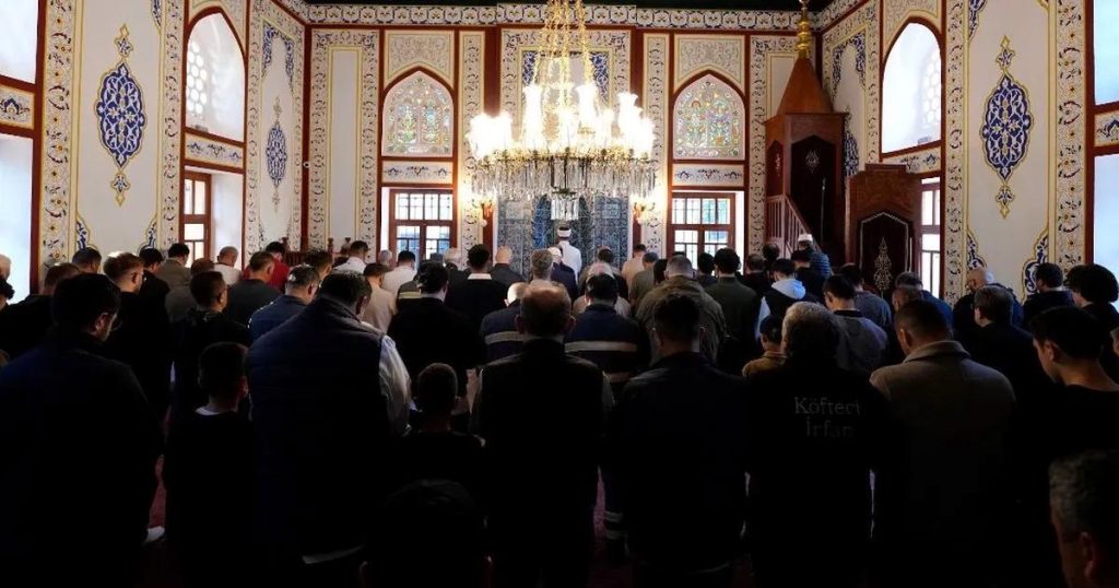 Boğaziçi’nin Kandilli Mabetinde Yeniden Doğan Dört Asırlık Hikâye: Restorasyonun Işığında Yeniden Açılan Kandilli Camii