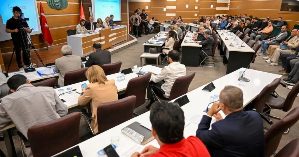 Bornova Belediyesi 2025 Bütçesi: Borçlanma ve Gayrimenkul Satışıyla Hizmet Ağını Güçlendirme Zamanı