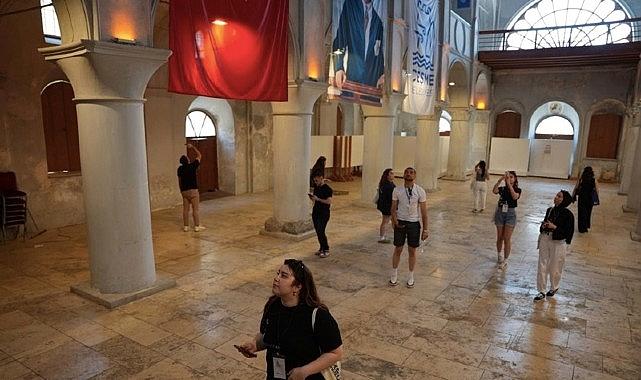 Çeşme’de Tasarımcılar: Gençlerin Girişimiyle Şehrin Çünkü Geleceği Tasarlanıyor