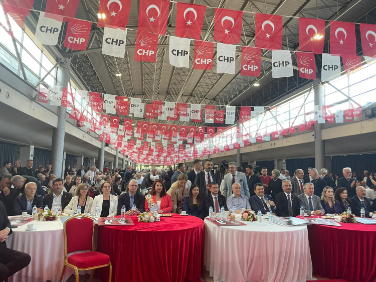 CHP Bursa Bayramlaşması Gergin Anlar ve Değişim Mesajı: Yeni Dönem Vurgusu