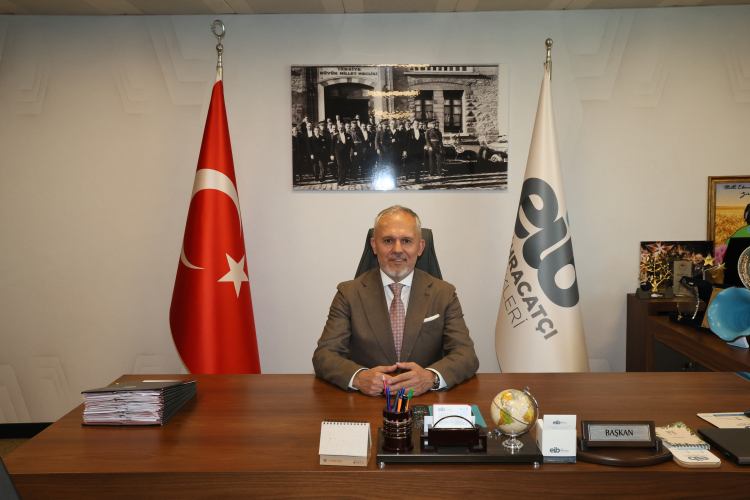 Çilek Zirvesi: Türkiye ve Ege Bölgesi, İhracatta Yeni Rekorlar mı Kırıyor?