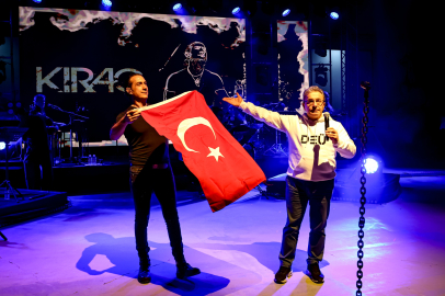 DEÜFest’26: Dokuz Eylül’ün Bahar Coşkusu Kampüste Zirve Yaptı