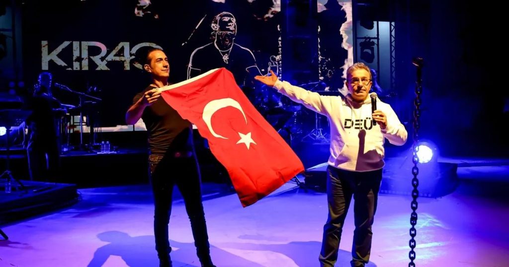 DEÜFest’26: Dokuz Eylül’ün Bahar Coşkusu Kampüste Zirve Yaptı