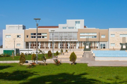 Doğu Akdeniz Üniversitesi’nde Mali Kriz Uyarısı: Yönetim Değişikliği Kapıda mı? Şemi Bora’dan Sert Eleştiriler ve Sürpriz İddialar