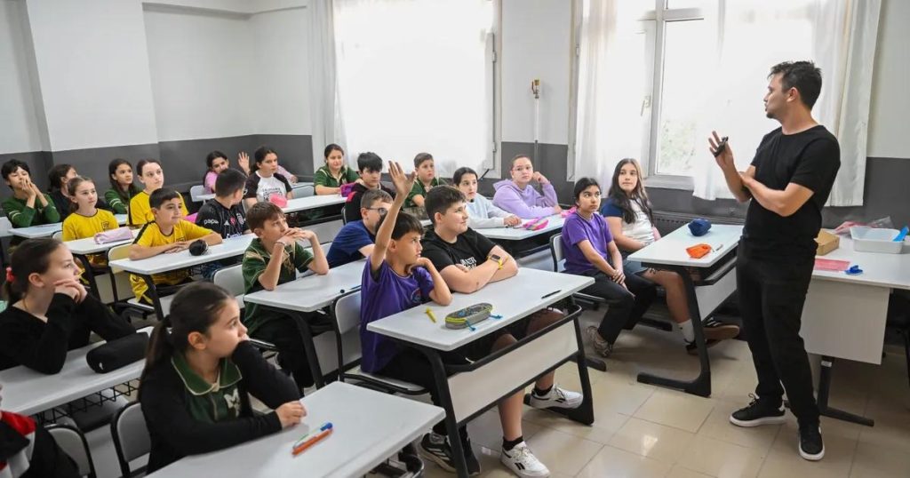 Geleceğin Güçlü Bireyleri İçin Duygusal Zekâ ve Dayanışma Atölyesi: Çocuklar Artıya Doğru İleri Adımlar Atıyor