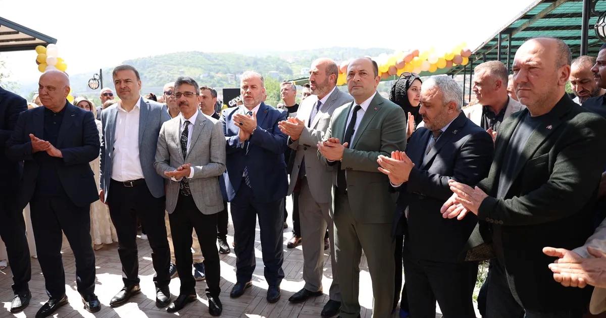 Geyve’de Yeni Bir Sosyal Buluşma Noktası: Nehir Cafe Kahve Evim Açılışı Büyük İlgi Gördü