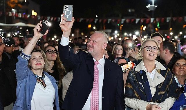 Gönüllerin Ateşi: Menemen’de Hıdırellez Şenlikleriyle Büyüyen Umutlar ve Birlik Ruhu