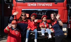 Güç, Sevgi ve Görev AŞKINA: İzmir’in Kadın İtfaiye Anneleri Hakkında Büyüleyen Hikâye