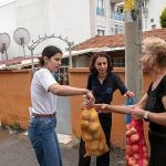 Güzelbahçe’de 5 Ton Patates ve Soğanla Halkın Yanında: Ücretsiz Dağıtımda Örnek Dayanışma Hareketi