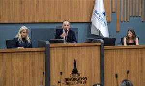 İzmir Büyüleyici Kriz: Meclis Toplantısı Yüzeyselliğe Sığmayan Bir Erteleme ve Geri Çekilmeler Zinciri