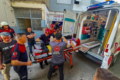 İzmir Tiklerinin İçinden Geçen Kahredici Anlar: Dumlupınar’da Bina Boşluğuna Düşen Yaşlı Adam Kurtarıldı