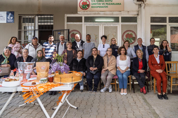 İzmir'de Kadın Üreticilere Destek: Kooperatiflere Uzun Raf Ömrü ve Yatırımın Yeni Adımı