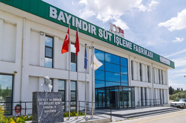 İzmir’in Süt Gücü: 100’üncü Yıl Bayındır Tesisiyle Sağlıklı Gıda Devrimi Başladı