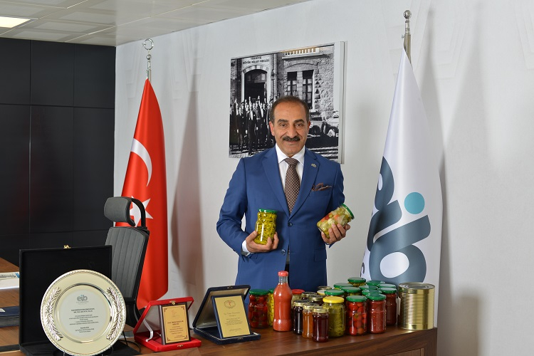 İzmir’in Turşu Zaferi: 2026’de 500 Milyon Dolarlık Hedefi Aşan Dünyaya Lezzet Taşıyan Türkiye Turşusu