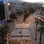 İzmir’in Yaya Güvenliği Yeni Bir Şehrin Kalp Atışı: Karşıyaka Vapur İskelesi’nden Çarşıya Uzanan Özgün Yükseltilmiş Platform”