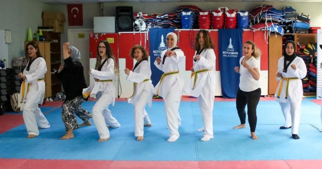 Kadın Güçleniyor: Ücretsiz Tekvando Kurslarıyla Kendini Koruma ve Kariyer Fırsatları