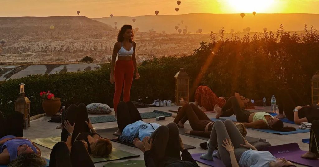 Kapadokya’da Bi’Yoga Fest: Doğa, Nefes ve Sanatın Büyülü Buluşması