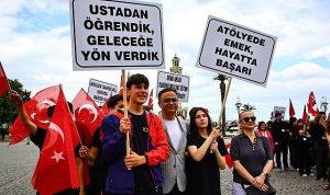 Kırılmayan Işık: Mesleğin Atını Özgürce Koşan Gençler ve Şehrin Kalbinde Büyüyen Umut