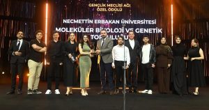 Konya Gençlik Meclisi Ödül Gecesi: Gençliğin Enerjisi ve Şehrin Geleceğini İnşa Eden Başarı Hikayesi