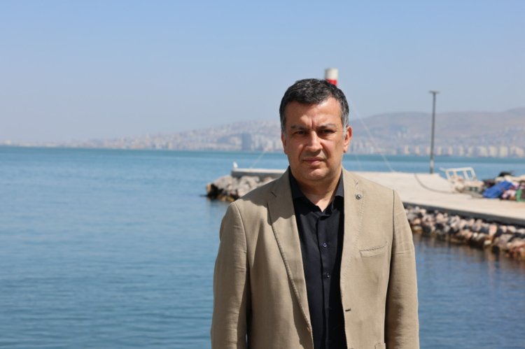 Körfezde Deniz Marulu Afeti: 7 Amfibiğin Seferberliğiyle İzmir’in Su Altı Mücadelesi Sürüyor
