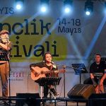 Küçükpark’ın Nabzı: Gençlik ve Dayanışmanın Renkli Ritmiyle Yükselen Bornova