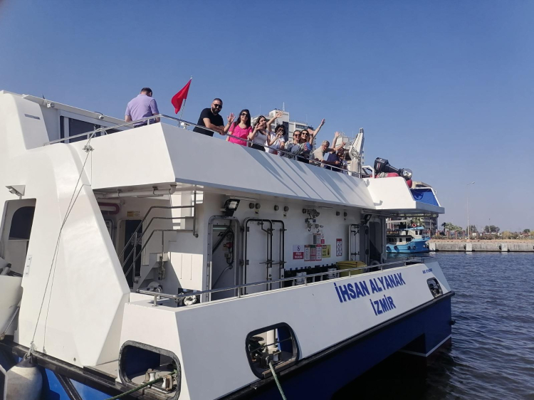 Kurban Bayramı Özel Gemi Seferleriyle İzdeniz Yepyeni Bir Yaz Deneyimi Sundu: Urla ve Mordoğan’a Gönül Açan Yolculuklar Başlıyor