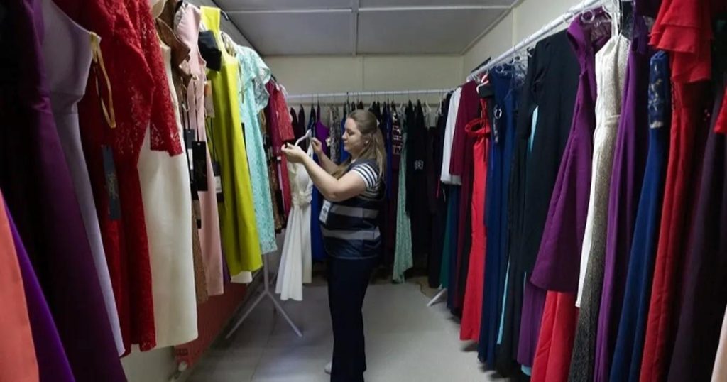 Mezuniyet Heyecanını Her Öğrenciyle Paylaşan Büyükşehir Desteği