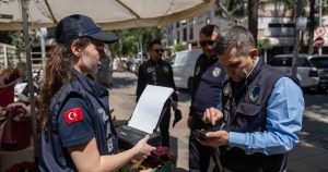 Mobil Denetim Devrimi: Bornova Zabıta Sahada Hızlı, Şeffaf ve Adil Uygulama ile Kent Düzenini Nasıl Güçlendiriyor