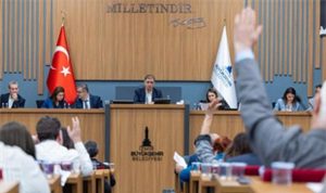 Sahneye Karşıyaka’nın Yeni Stadyumu ve Şehrin Uçuşa Geçen Spor Hemşeriliği: 50 Yıllık Bir Adımın Arkasındaki Mücadelen ve Bayram İndirimiyle Gelen Destek