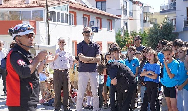 Seferihisar’da Deprem ve Tsunami İçin Öğrenci Korkusuz Hazırlık: Sertifikalı Afet Dayanıklılığıyla Yeni Bir Başlangıç