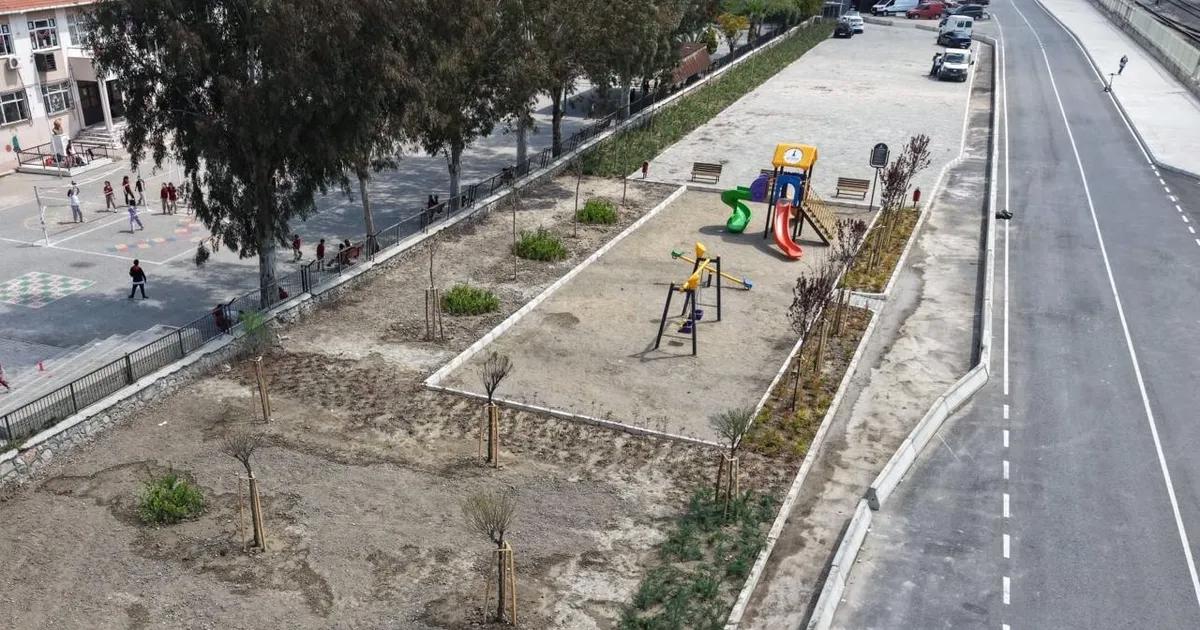 Şemikler Mahalle Parkı Yeni Yaşamla Buluştu: Ücretsiz Otopark ve Oyun Alanıyla Şehre Yeşil Dokunuş