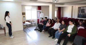 Sınav Kaygısını Aşan Gençler: LGS ve YKS Öncesi Başarıya Odaklı Seminerle Psikolojik Güç Kazanımı