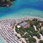 Türkiye’nin Mavi Bayrak Başarısı: Sürdürülebilir Kıyılar ve Güvenli Turizm Zirvesi 2026