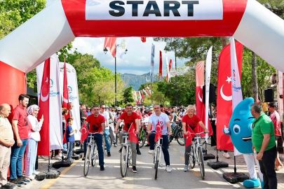 Umuda Pedal Çevir: Denizli’de 19 Mayıs Coşkusu ve Büyük Bisiklet Sürüşü
