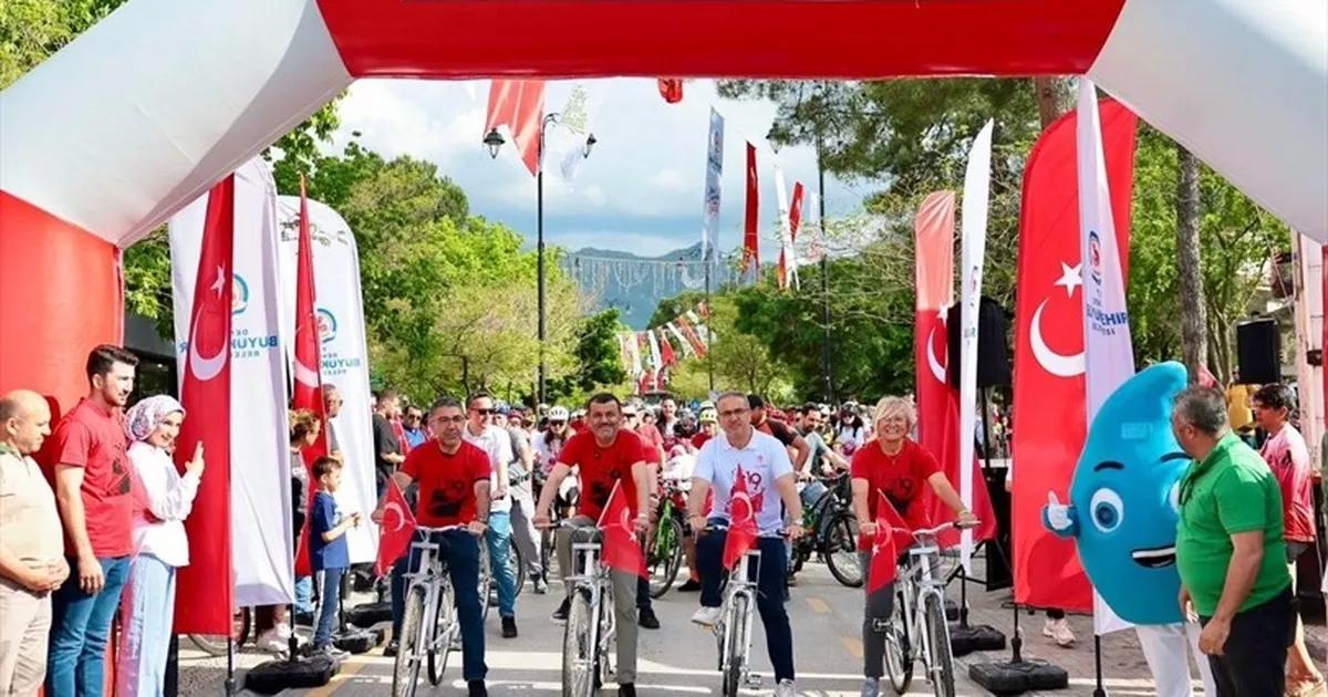 Umuda Pedal Çevir: Denizli’de 19 Mayıs Coşkusu ve Büyük Bisiklet Sürüşü
