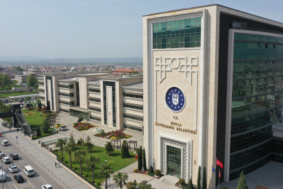 Yolcular İçin Bayram Zamanı Şehir İçinde Adeta Bir Akış: Ücretsiz Mezarlık Ziyaretleri ve Şehir Hizmetleri Devrede