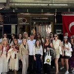 Açan Kapılar: Leziz Akhisar’ın Dijital Işığında Şehrin Lezzet Yolculuğu