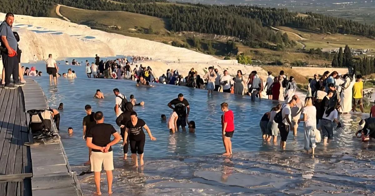 Bakan Ersoy: Bayramda Müzeler ve Ören Yerleri Zirveye Ulaştı – Ziyaretçi Akını Türkiye’nin Kültür Rotalarında Yankı Buldu