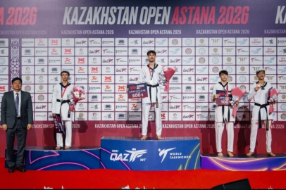 Başarıya Koşan Taekwondo Yıldızları: Uluslararası Arenada İki Madalya İçin Gövde Gösterisi