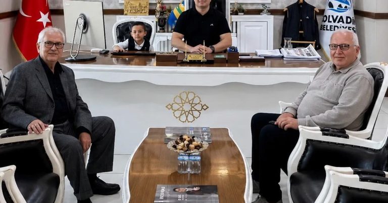 Bolvadin’in Değerli İsmi: Dombaycı’nın Sağlıkta İz Bırakan Yolculuğu ve Belediye Ziyareti