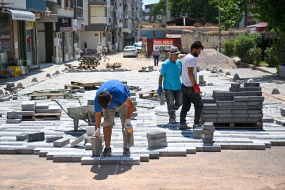 Bornova Tarihi Çarşıda Estetik Dönüşüm Başladı: Işıltılı Projelerle Şehre Yeni Çekim Merkezi