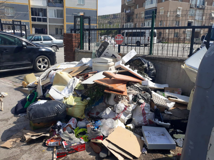 Çiğli’nin Temiz Geleceği İçin Bütün Şeffaf Denetimler: Zabıta ve Vatandaş İşbirliğiyle Kaçak Dökümleri Önlüyoruz