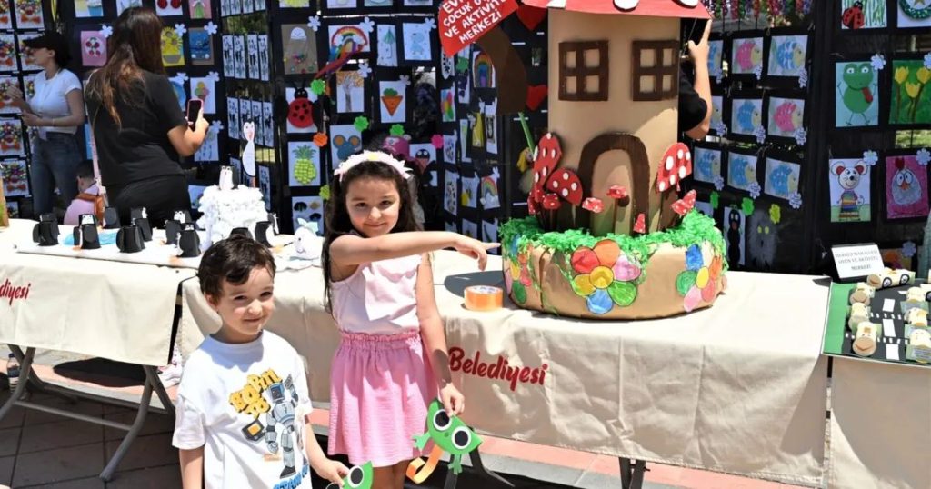 Çocukların Yaratıcılığına Dokunan Yıl Sonu Sergisi ve Aktivite Merkezleriyle Gelişim Yolculuğu