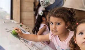Dobidob Eğitim Otobüsüyle Küçük Yüreklere Büyük Değişim: Geri Dönüşüm Bilinci Şehir Sınırlarını Zorluyor