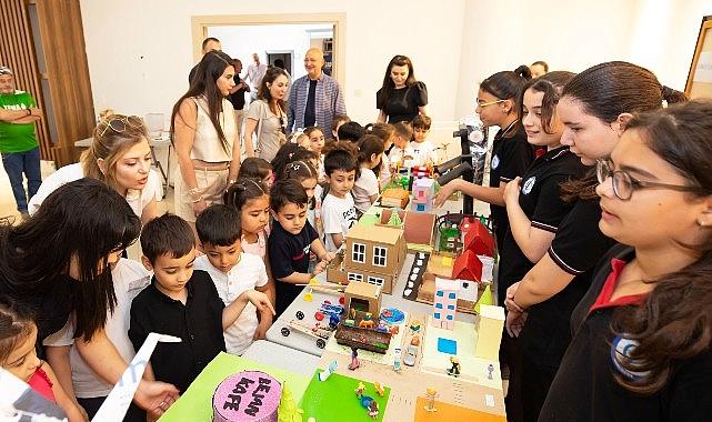Geri Dönüşümden Kıyafetler: Doğaya Sahip Çıkmanın Renkli Yolculuğu