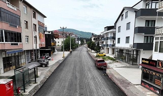 Gölcük’te Yeni Asfalt Serüveni: 2,3 Kilometrelik Yol, Güncellenen Üstyapı ve Daha Sürüş Güvenliği