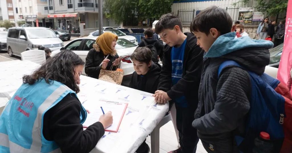 Güzel İzmir Hareketiyle Yeni Durağı Buca’da: Çocuklar ve Yetişkinler İçin Saha Çalışmasıyla Tasarım Başladı