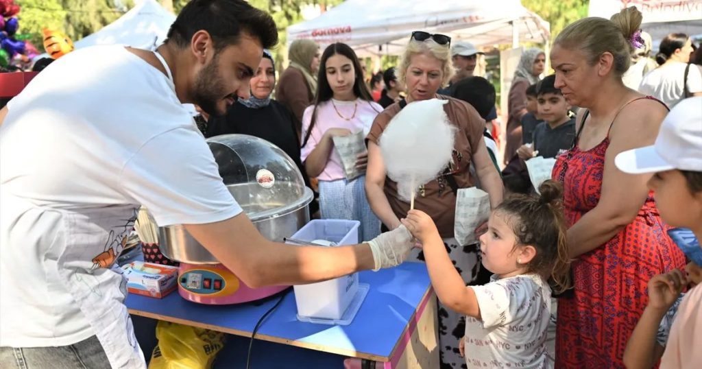 Hoş Geldin Yaz: Çocuk Şenliği Bornova’da Yüzleri Gülümsetti