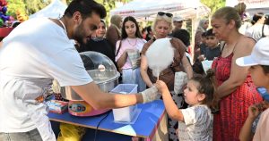 Hoş Geldin Yaz: Çocuk Şenliği Bornova’da Yüzleri Gülümsetti