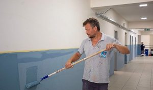 İlçe Gençlik ve Eğitim Için Boya, Bakım ve Umudu: Narlıdere Belediyesi Yaz Tatilinde Okulları Renklendiriyor